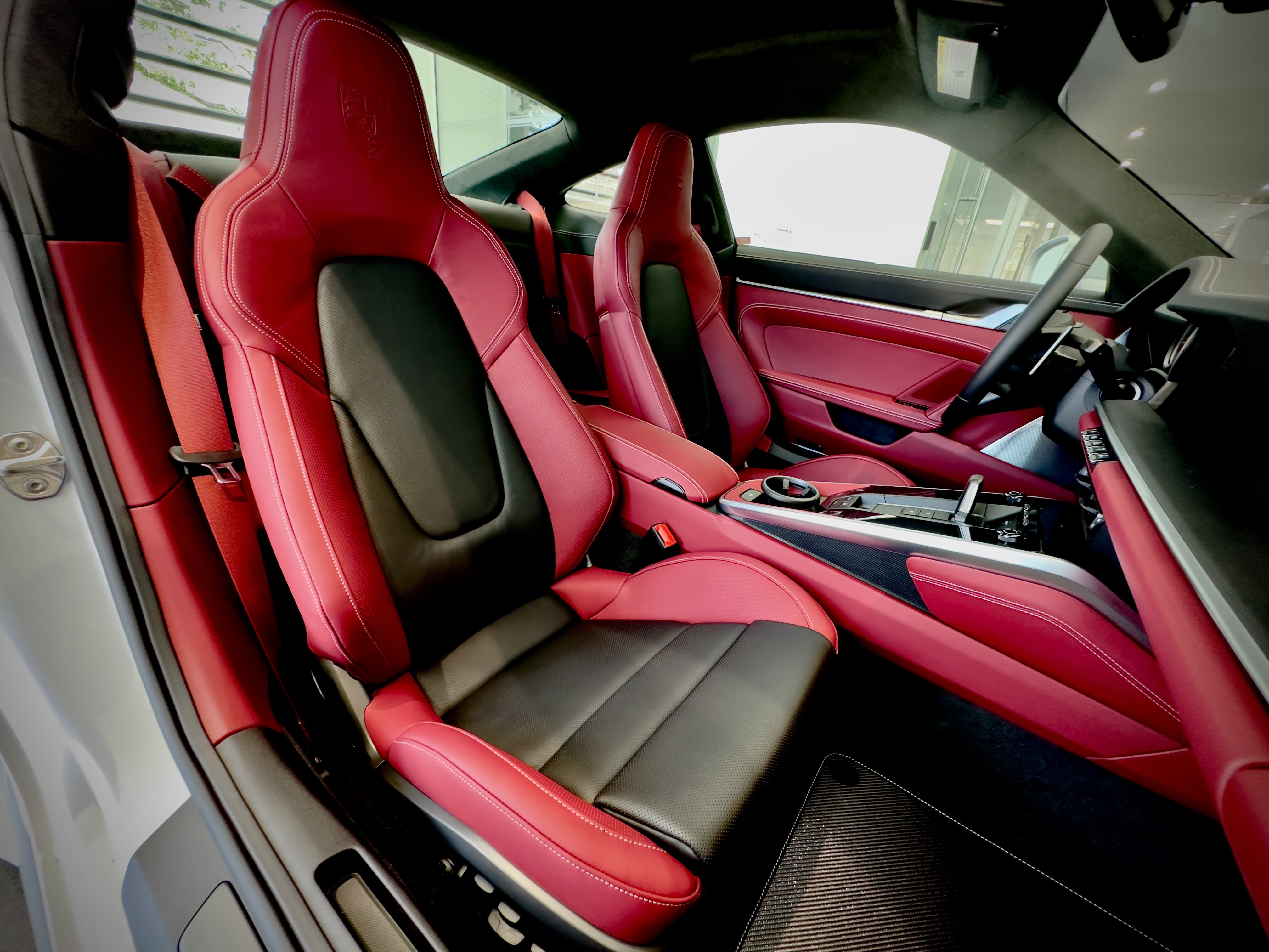porscheshowroominside-1